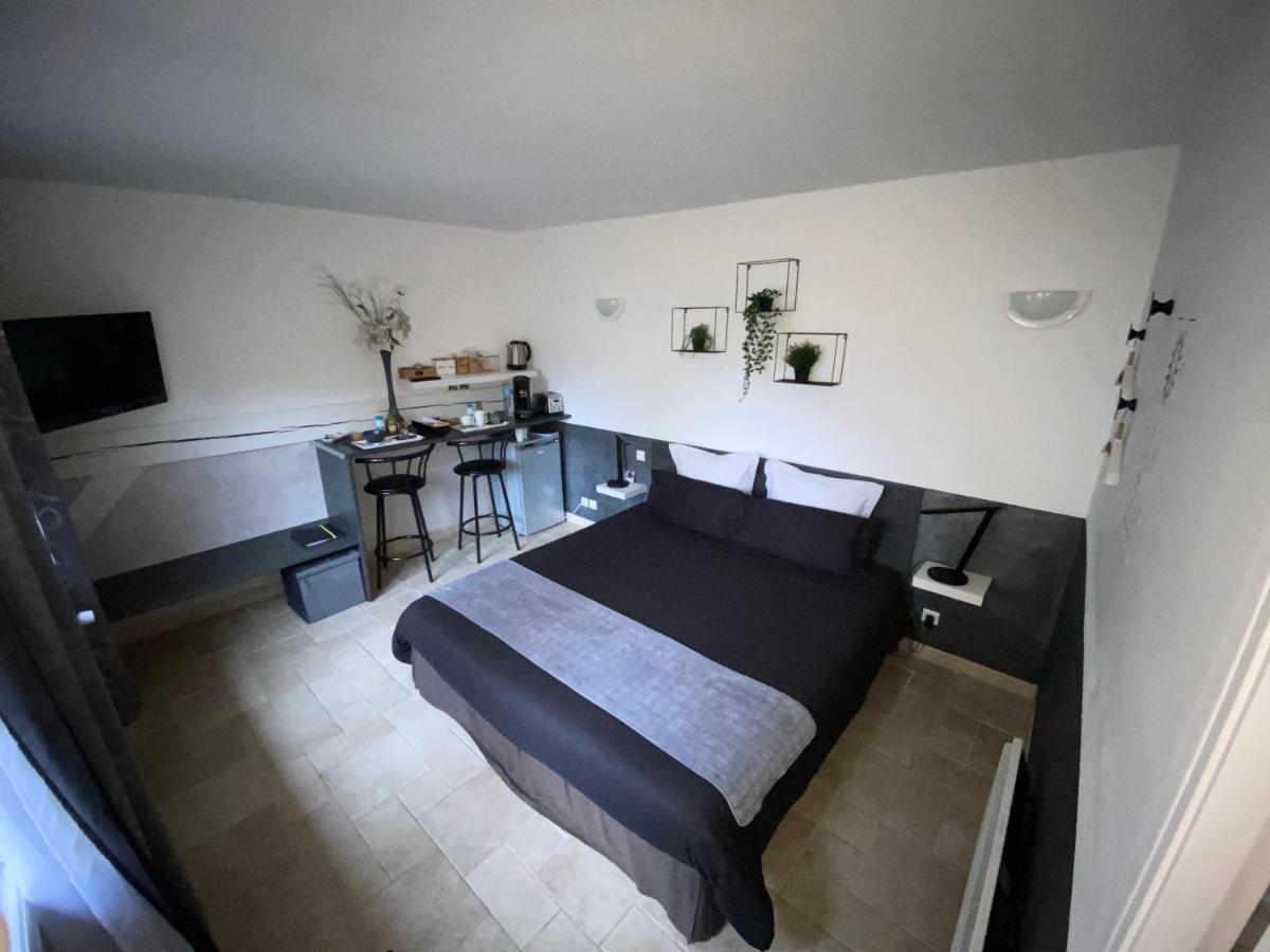 Le Beauvaisis Bed & Breakfast Esches Exterior photo