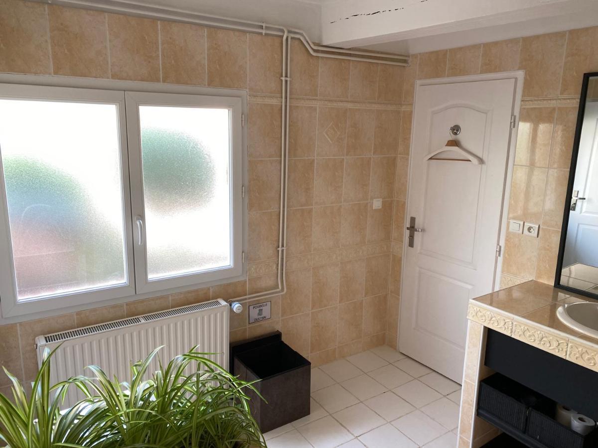 Le Beauvaisis Bed & Breakfast Esches Exterior photo